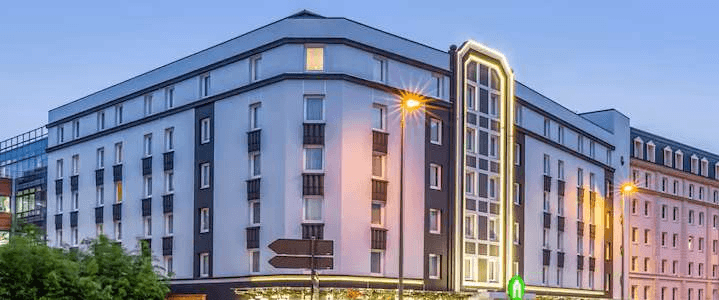 Hotel Campanile Suresnes